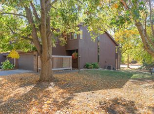 9252 Hyland Creek Rd, Bloomington, MN 55437