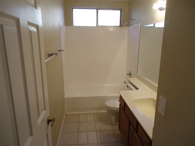 5553 W Shangri La Rd — Photo 11