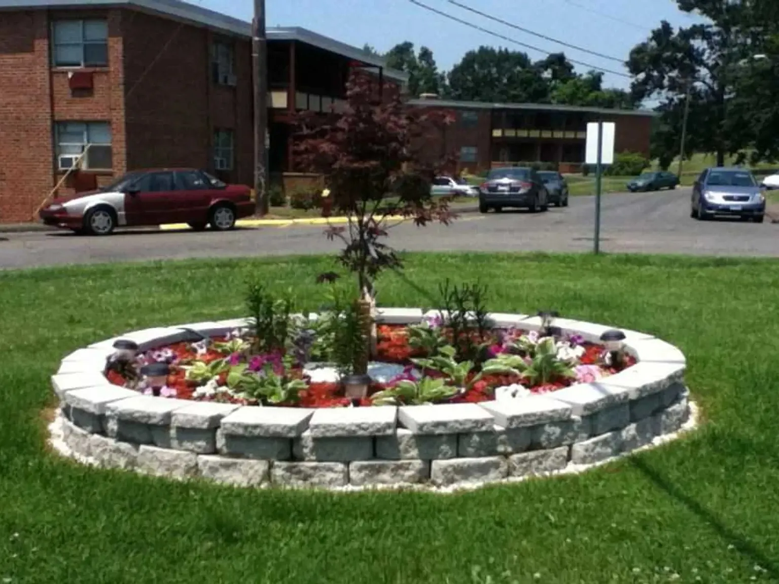 Parkview Garden Apartments — Photo 3