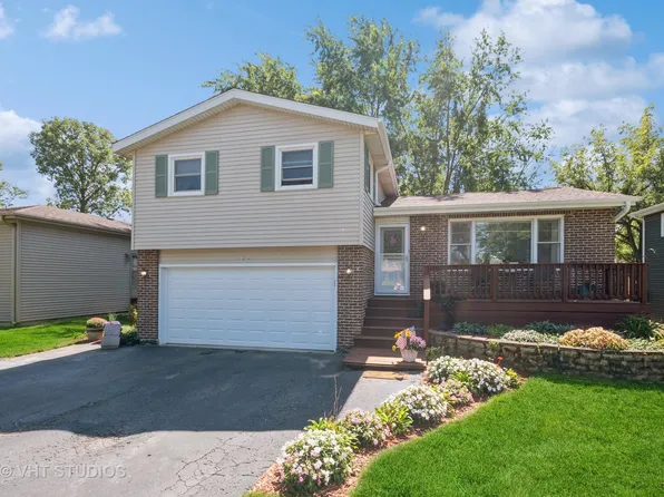 138 Wallace St, New Lenox, IL 60451