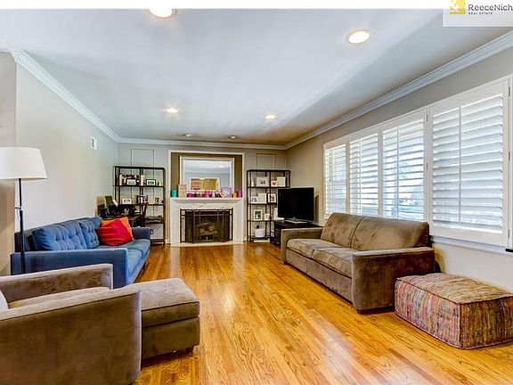 4th image of 1203 W 66th Ter