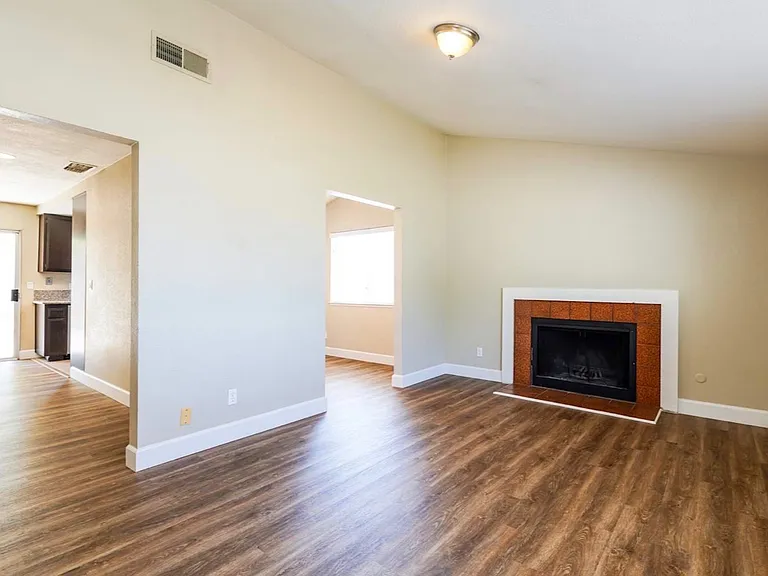 3918 Avante Way — Photo 6