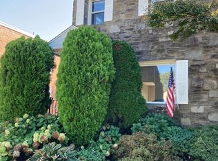 607 N Manoa Rd, Havertown, PA 19083