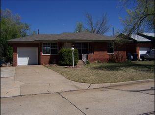 4865 E 38th St, Des Moines, IA 50317