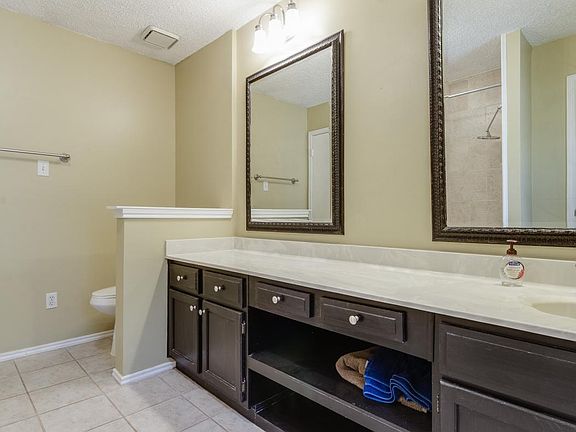 Master Bath room