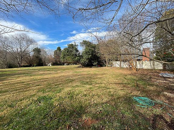 4th image of 359 44th Avenue Dr NW