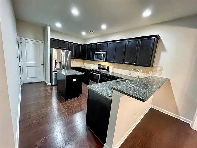 3468 Flamingo Ln — Photo 3