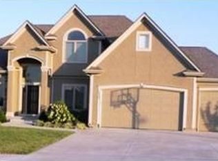 2909 NE Marywood Ln, Lees Summit, MO 64086