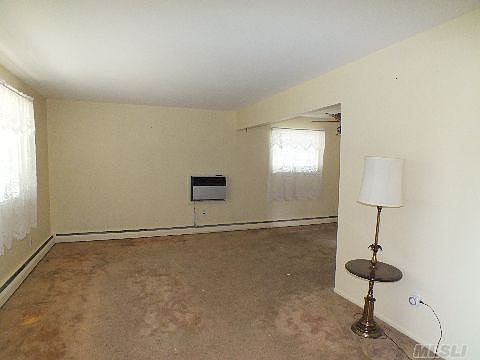 4th image of 39 Vermont Ave