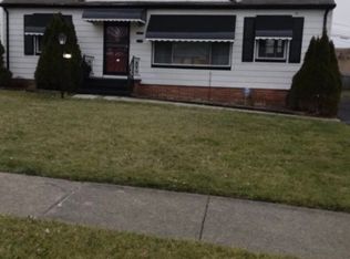 18412 Garden Blvd, Warrensville Heights, OH