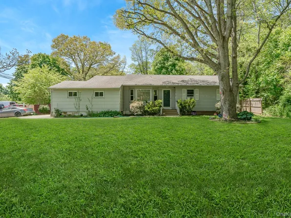 103 Gates Avenue, Central Islip, NY 11722