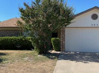 305 Bronc Dr, Copperas Cove, TX 76522