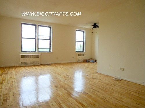 1st image of 11905 Metropolitan Ave