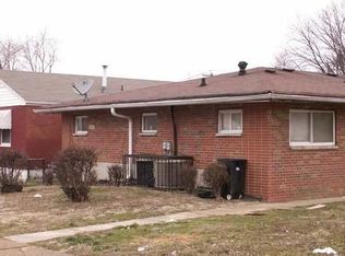 5871 Roosevelt Pl, Saint Louis, MO 63120