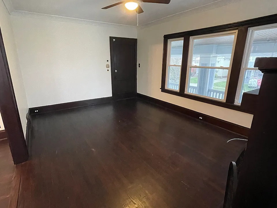 Living Room (3)