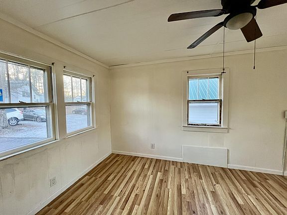 5th image of 920 Greenville Hwy #11153463