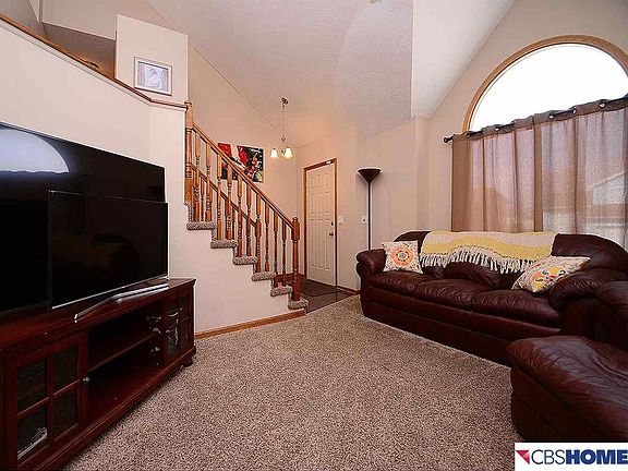 3rd image of 10855 Martin Ave