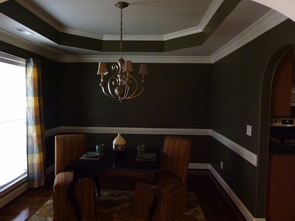 Trey Ceiling in Dining Room