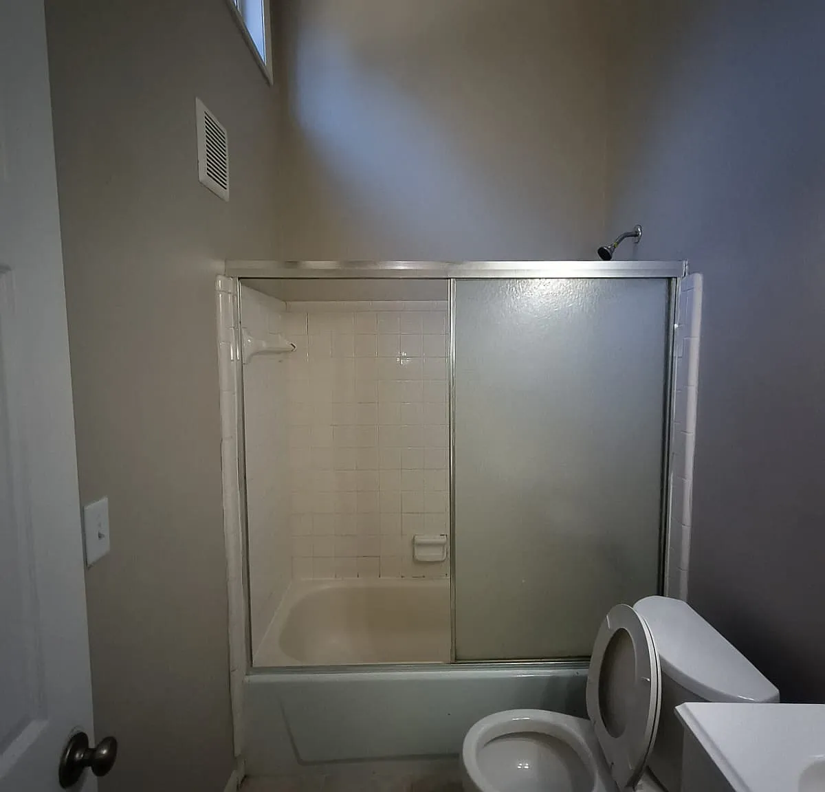 3 bed, 1350 sqft, $1,450 — Photo 2