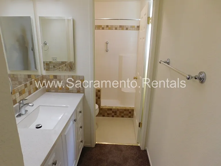 7313 Bruno Way — Photo 12