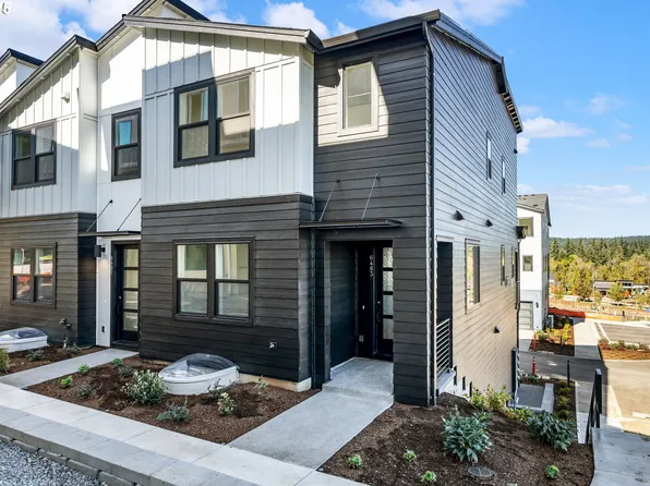 6483 NW Olympic Ln #L-28, Camas, WA 98607