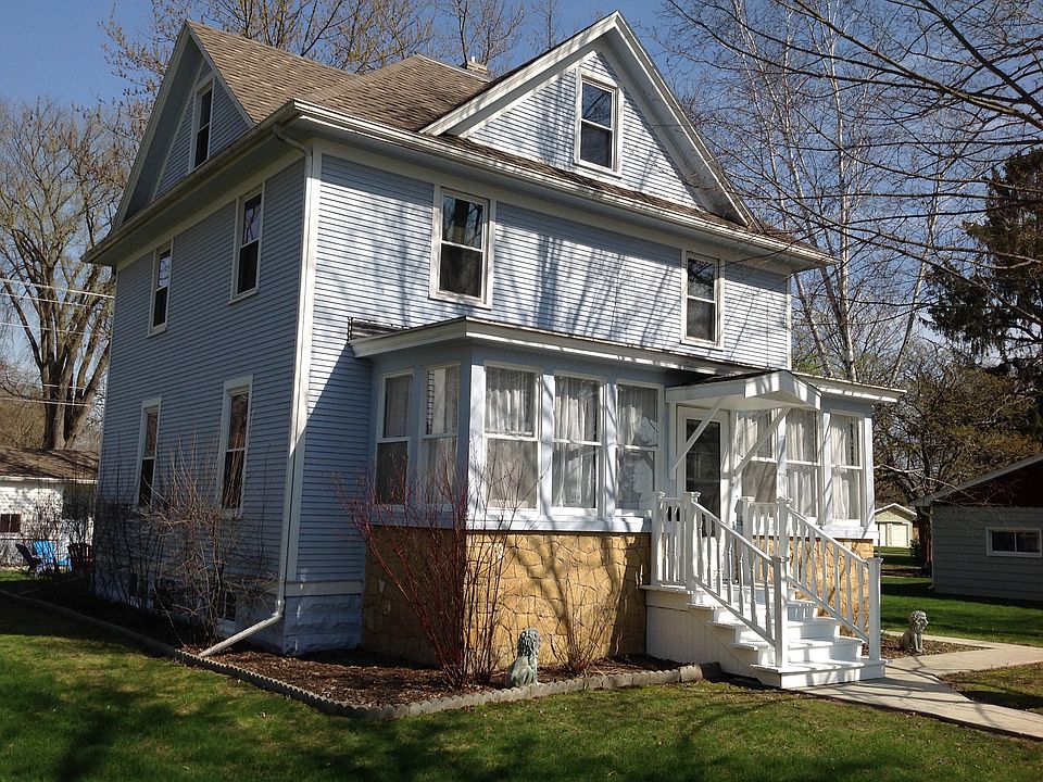 1012 Monroe St, Sauk City, WI 53583 | Zillow