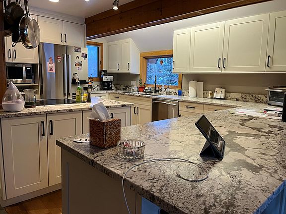 3rd image of 1785 Brome Dr