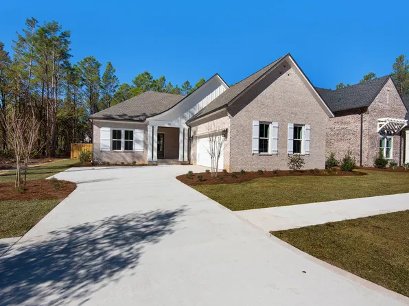 259 Shimmer Cir, Freeport, FL 32439