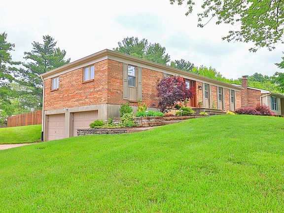 2nd image of 2732 Wesley Dr