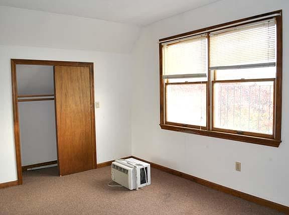 3rd image of 73 Grosvenor Ave #3