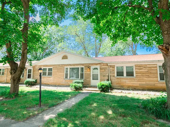 1007 Elizabeth Dr APT C, Valparaiso, IN 46383