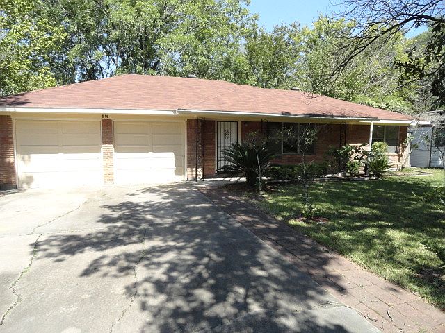 2nd image of 518 Heidrich St