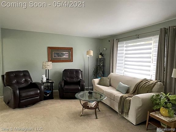 3rd image of 66 Tashmoo St