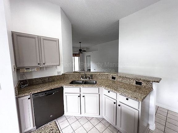 4th image of 3880 Becontree Pl