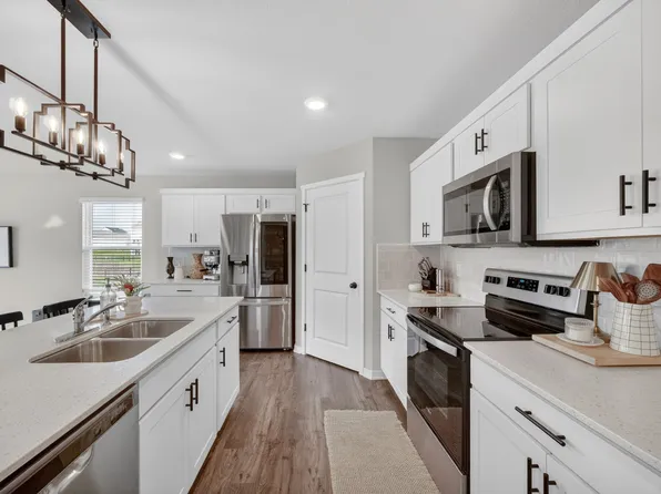 1606 Southbridge Dr, Adel, IA 50003