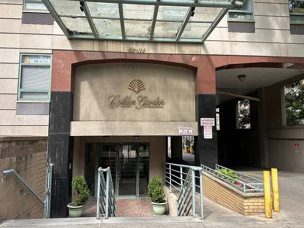 42-31 Colden St #R3g, Flushing, NY 11355