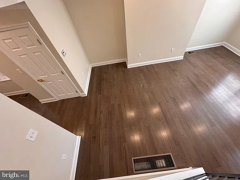 1822 S 22nd St — Photo 2