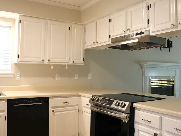 102 Laguna Cir — Photo 14