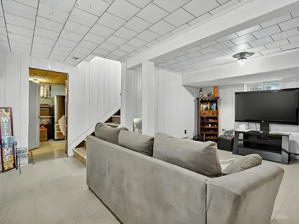 870 Passaic Avenue image 21 of 25