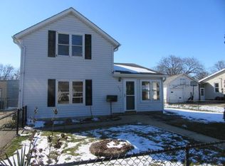 608 S 2nd St, Maquoketa, IA 52060