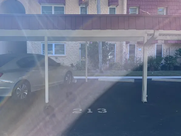 213 Buttonwood Cir, Seminole, FL 33777