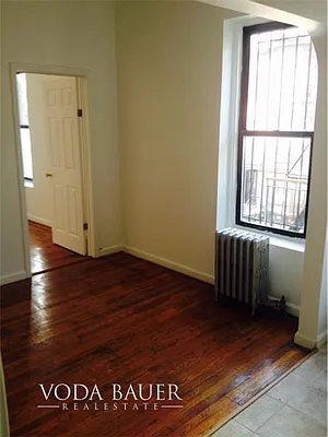 Rented by Voda Bauer Real Estate | media 11