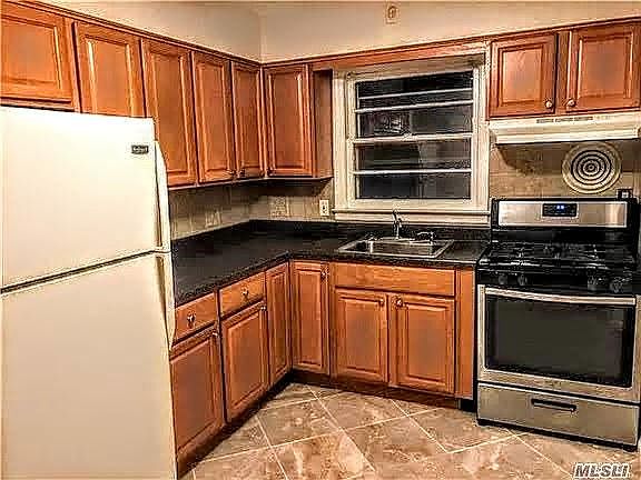 3rd image of 386 Tulip Ave