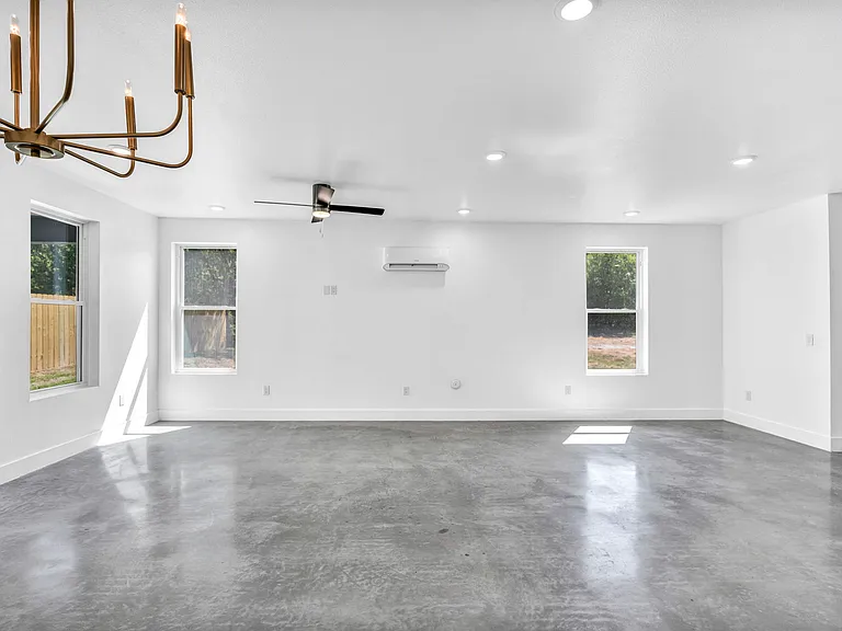 1006 E Marble St #B — Photo 3