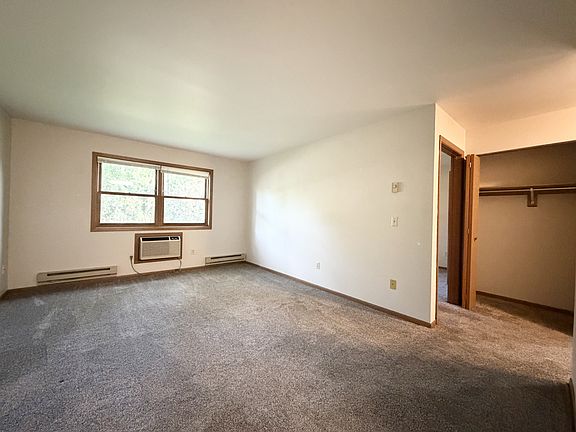 4th image of 913 Acewood Blvd #103