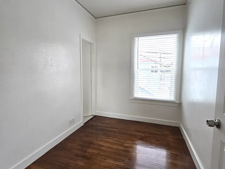 718 Santa Rita Pl #B — Photo 11