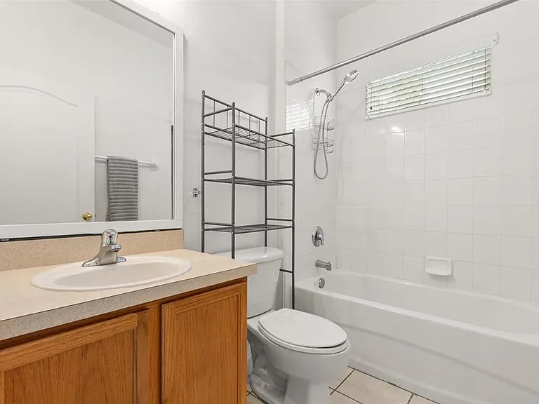 9406 Candice Ct — Photo 24