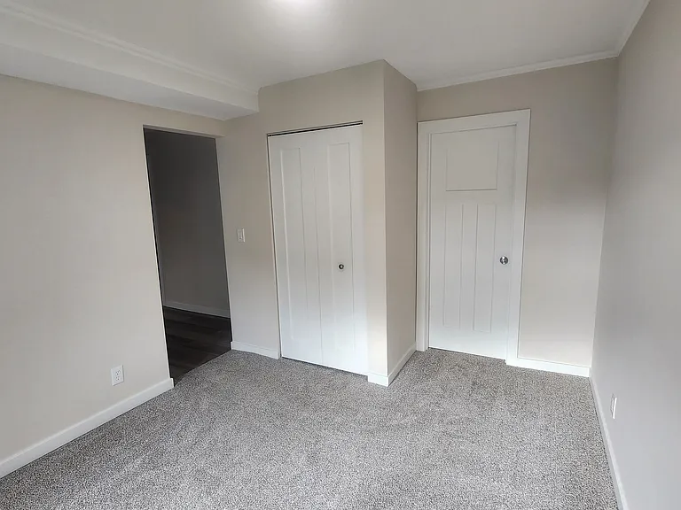 118 S Elm St — Photo 14