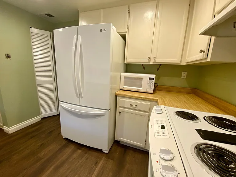 1651 S Juniper St #225 — Photo 3