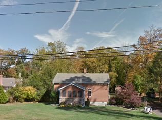 116 Shuart Rd, Airmont, NY 10952